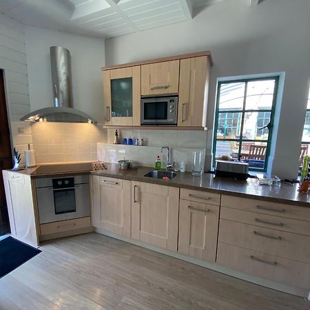 Londons Cottage Хилверсум Экстерьер фото